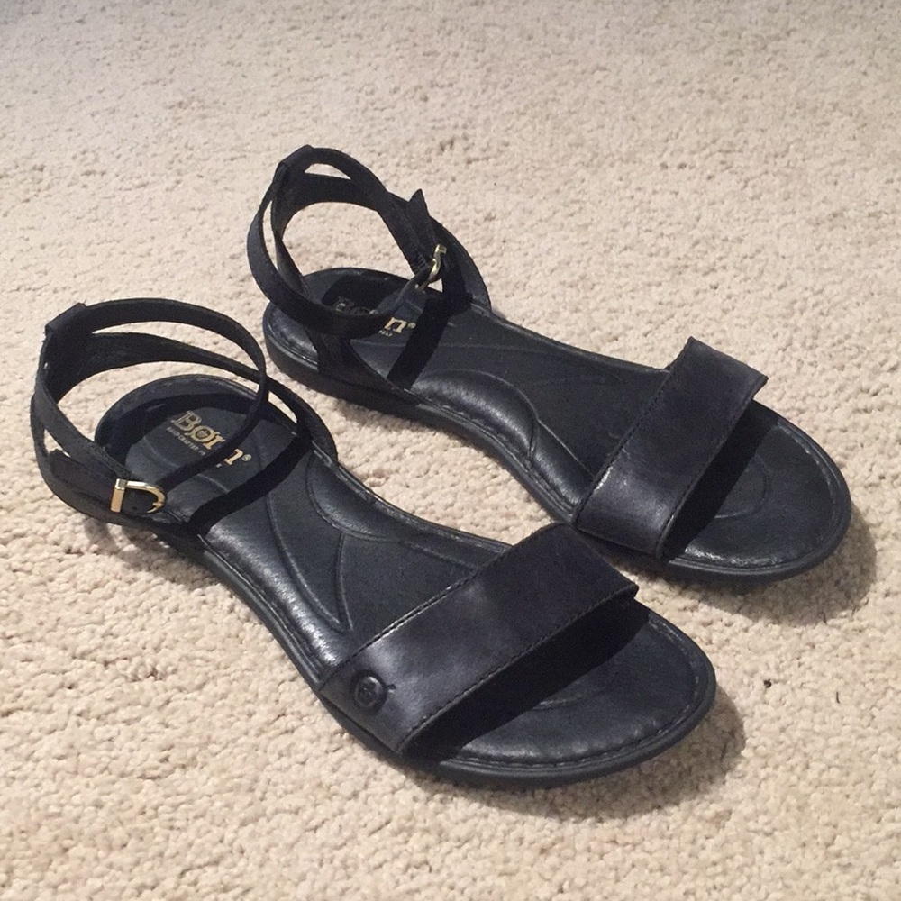 Born Arica sandals